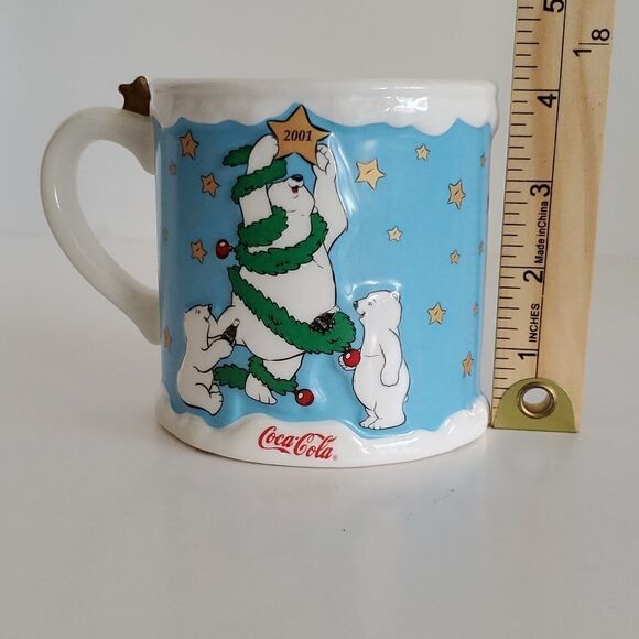 Vintage 2001 Coca Cola Mug  Polar Bear Christmas Holiday Scene - Picture 10 of 11